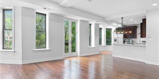 323 W Webster Avenue Gallery 2