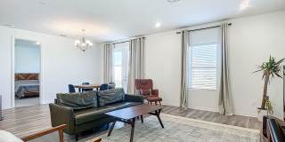 Spacious 4-Bedroom Home in Hampton Oaks | Modern Finishes & Open Floor Plan Gallery 11