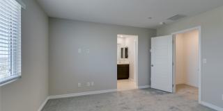 6184 Rathbone St Gallery 37