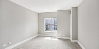 100 West Chestnut Apartments Gallery 32