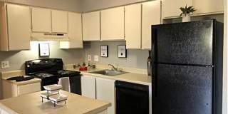 Hill Country Apartments Gallery 10