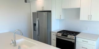 Ocean View Single Level Laguna Beach Condo! Gallery 9