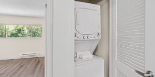 Pruneyard West Gallery 58