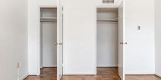 Spacious Tuscany/Canterbury 1bd/1ba Condo with W/D! Available 8/14 Gallery 15