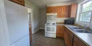 Kent 3 bedroom 1 bath Single Family Home Gallery 3