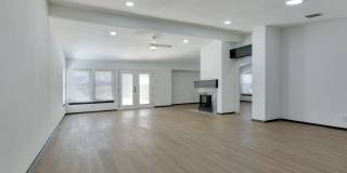 Room in 3 Bedroom Home at Jenkins Dr Gallery 15
