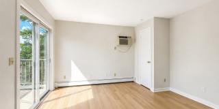 124 Lawn Avenue Gallery 3