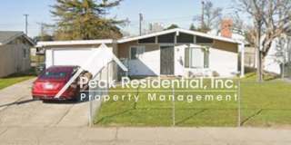 Charming 3bd/2ba House with Garage - Great Price! Gallery 1