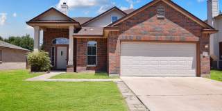 4903 Golden Gate Dr Gallery 1