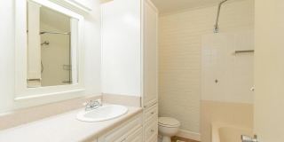 203 Hathaway Drive Gallery 6