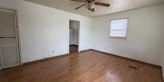 3 Bed 1 Bath 1100.00 Gallery 4