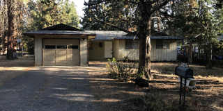 West Side Home w/ Large yard & Close to Campus! West Side Home w/ Large yard & Close to Campus! Gallery 1