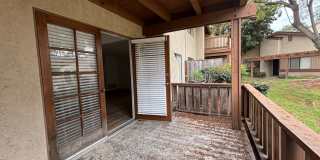 Spacious Updated Bonita Condo Gallery 22