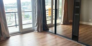 2-bed, 2-bath Condo with Sweeping Views of City and Space Needle! Gallery 17