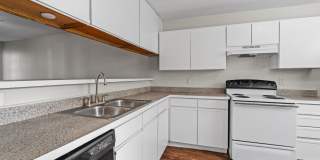 River Crossing ATX - Townhome - 2bd/2.5ba - W/D - Close to Downtown - $1395 Gallery 14