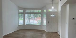 3br/2ba Home on corner lot Gallery 5