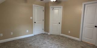 Freshly Renovated Dollhouse in Maryville!! Gallery 26