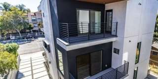 5638 Woodman Avenue Gallery 1