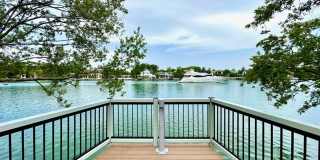 6484 Indian Creek Dr Gallery 1