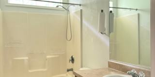4 Greenbriar Rd #B Gallery 11