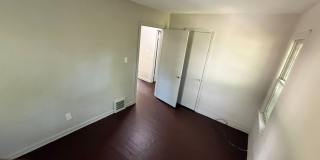 3-Bedroom Cozy Colonial House Gallery 5
