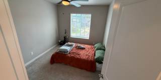 Air Conditioned 3 Bed 2.5 Bath Gallery 16