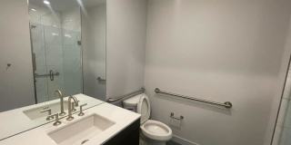 331 South Wells St. Gallery 7