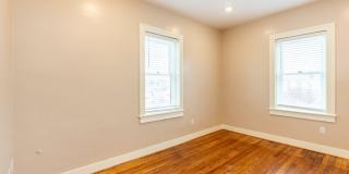 157-307 N. Main Street Gallery 4