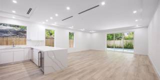 3164 Plaza St Gallery 5