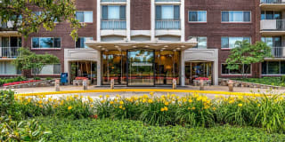 The Chateau Apartments Gallery 8
