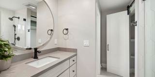 Eastside Gem - Fully Remodeled Modern Contemporary on Coveted Horseshoe Street Eastside Gem - Fully Remodeled Modern Contemporary on Coveted Horseshoe Street Gallery 17