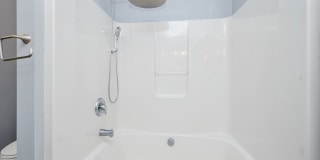 1053 Grove Landing Lane Gallery 26
