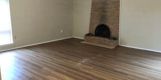 **Single-Story Home on Large Lot in Olympia subdivision** Gallery 3