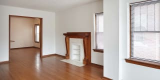 3408 Gillham Gallery 12