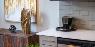 1010 Apartments Gallery 6