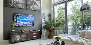 6000 Collins Avenue Gallery 31
