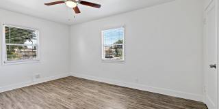 Hesperian Gallery 14