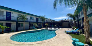 1 and 2 Bedrooms Great Location with Community Pool and Onsite Laundry! 1/2 of Mile from U of A Gallery 18