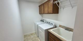 412 Pomegranate Path Gallery 17