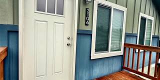 2106 7th Street Gallery 1