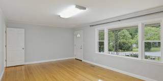 Spacious 4BR House in Signal Mountain Gallery 9