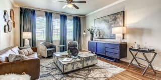 Via Las Colinas Gallery 10