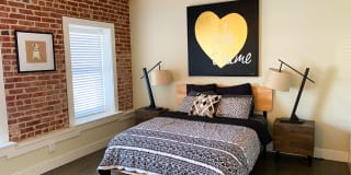 Brownstone Lofts Gallery 5