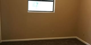Beautiful 3BD/2B Home with Spacious Outdoor Living Gallery 13