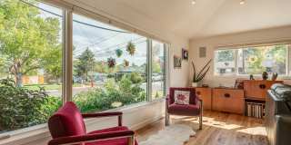 Mid Century Modern Home in Town Gallery 22