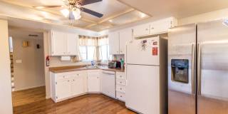 6 Bedroom 3.5 Bathroom Tri-Level Home In Tempe close to ASU Gallery 7