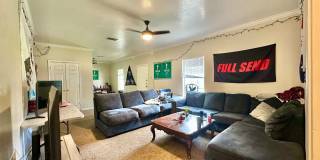 HUGE 4-Bed, 2-Bath Duplex Four Blocks From Baylor Campus & Minutes from Downtown! Gallery 4