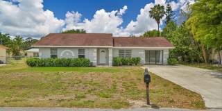 **3/2 House in San Carlos - Huge fenced backyard - City Water** Gallery 3