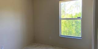Available Now!!!. Huge 4 bedroom/Greenbriar Area. Gallery 13