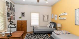 1084 Sanders Avenue SE Gallery 27